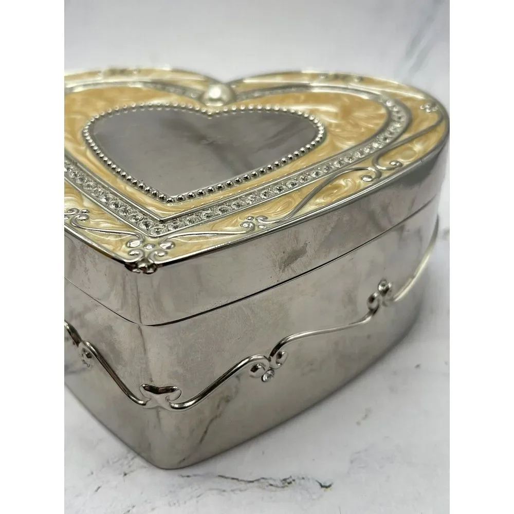 Things Remembered Regal Elegance Heart Keepsake/Jewelry Box w/Swarovski Crystals